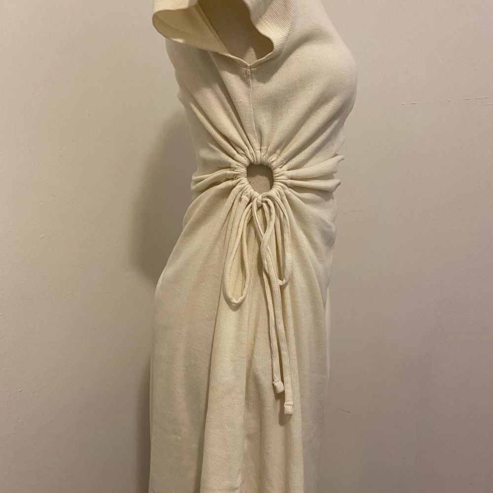 Melrose and Market Cream Gathered Midi Dress - Picture 1 of 9